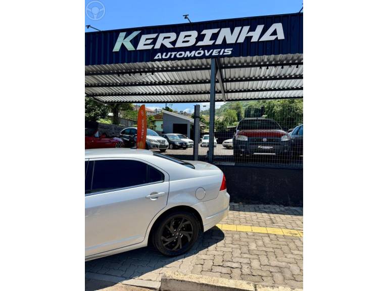 FORD - FUSION 2.5 16V FLEX 4P AUTOMÁTICO - 2009/2010 - PRATA - R$ 49.900,00