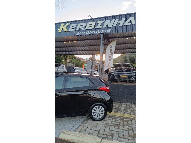 HYUNDAI - HB20 1.0 COMFORT 12V FLEX 4P MANUAL - 2013/2014 - PRETA - R$ 46.900,00