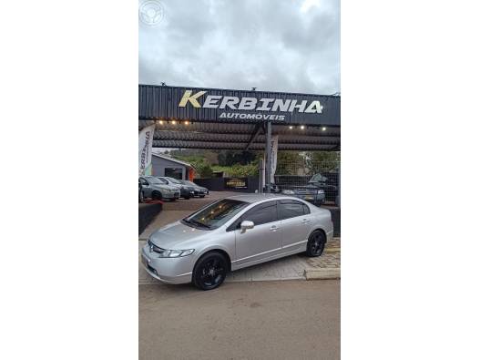 HONDA - CIVIC 1.8 LXS 16V FLEX 4P MANUAL - 2008/2008 - PRATA - R$ 49.900,00