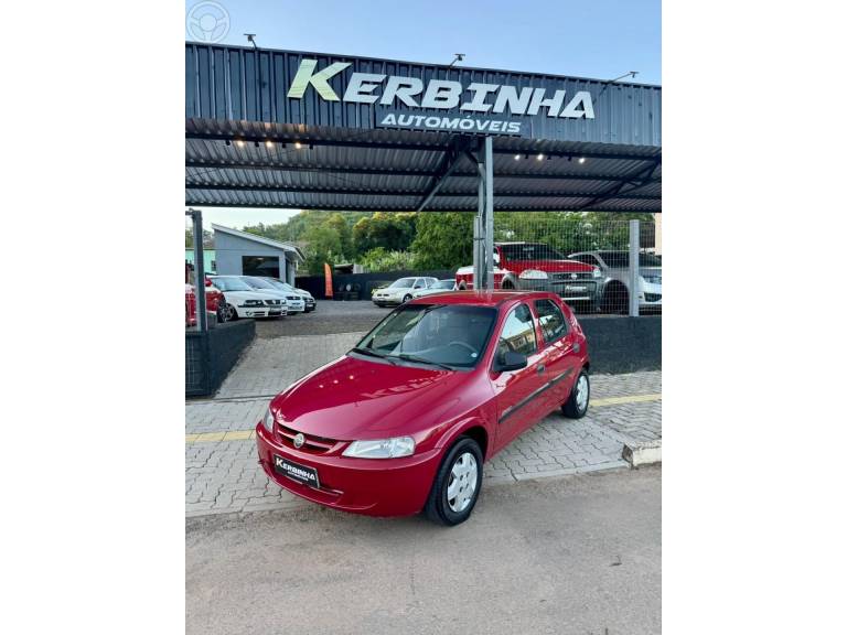 CHEVROLET - CELTA 1.0 MPFI SPIRIT 8V FLEX 4P MANUAL - 2005/2005 - VERMELHA - R$ 21.900,00