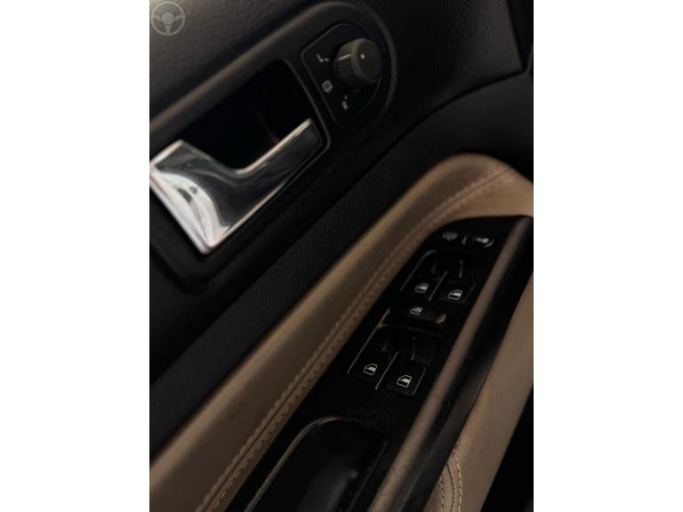 VOLKSWAGEN - GOLF 1.6 MI SPORTLINE 8V FLEX 4P MANUAL - 2007/2008 - BRANCA - R$ 44.900,00