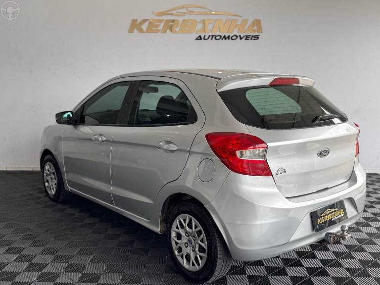 FORD - KA 1.0 SE 12V FLEX 4P MANUAL - 2017/2018 - PRATA - R$ 48.900,00