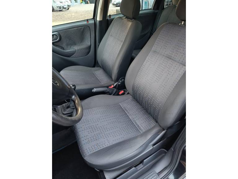 CHEVROLET - CORSA 1.4 MPFI MAXX 8V FLEX 4P MANUAL - 2011/2012 - PRETA - R$ 34.900,00