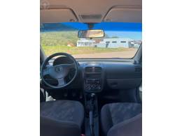 CHEVROLET - CORSA 1.0 MPFI 8V 4P MANUAL - 2003/2004 - BRANCA - R$ 28.900,00