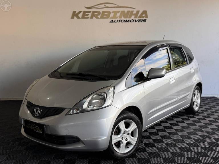 HONDA - FIT 1.4 LX 16V FLEX 4P MANUAL - 2009/2010 - PRATA - R$ 46.900,00