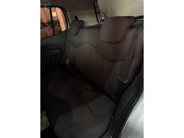 FIAT - UNO 1.3 WAY 8V FLEX 4P MANUAL - 2014/2014 - PRATA - R$ 36.900,00