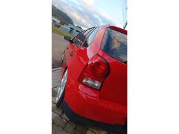 VOLKSWAGEN - GOL 1.0 MI 16V 4P MANUAL G.III - 2005/2006 - VERMELHA - R$ 26.900,00
