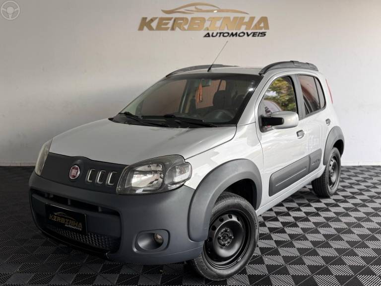 FIAT - UNO 1.3 WAY 8V FLEX 4P MANUAL - 2014/2014 - PRATA - R$ 39.900,00
