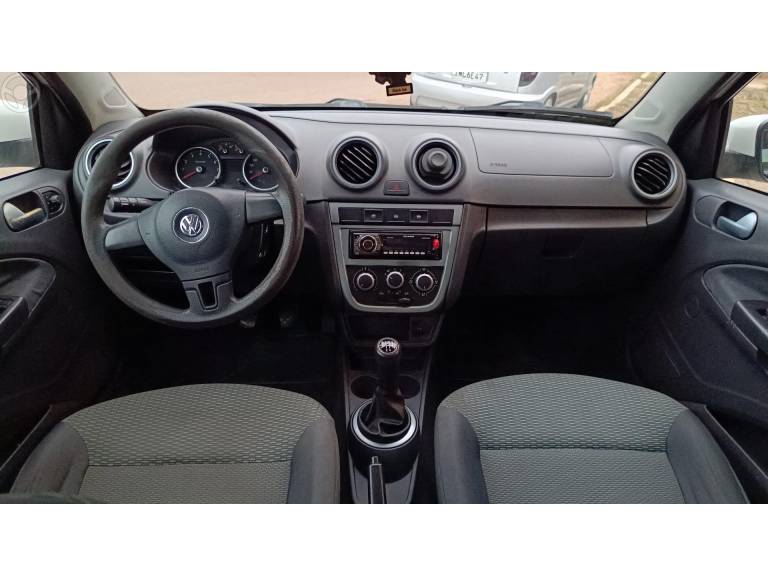 VOLKSWAGEN - GOLF 1.6 8V 4P MANUAL - 2012/2013 - BRANCA - R$ 36.900,00
