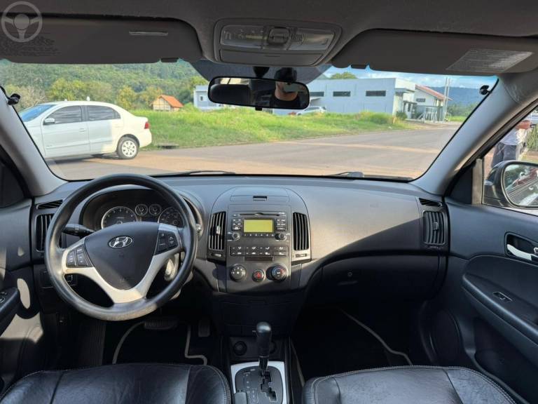 HYUNDAI - I30 2.0 MPFI GLS 16V 4P AUTOMÁTICO - 2009/2010 - PRETA - R$ 53.900,00
