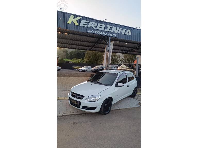 CHEVROLET - CELTA 1.0 MPFI 8V 2P MANUAL - 2008/2008 - BRANCA - R$ 26.900,00