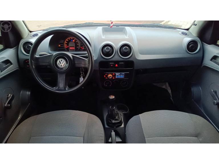 VOLKSWAGEN - GOL 1.0 MI 16V 4P MANUAL G.III - 2005/2006 - VERMELHA - R$ 26.900,00