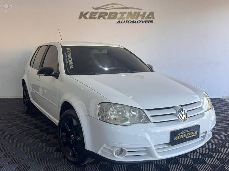 VOLKSWAGEN - GOLF 1.6 MI SPORTLINE 8V FLEX 4P MANUAL - 2007/2008 - BRANCA - R$ 44.900,00