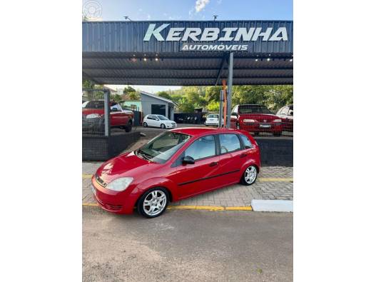FORD - FIESTA 1.0 MPI 8V 4P MANUAL - 2006/2007 - VERMELHA - R$ 24.900,00