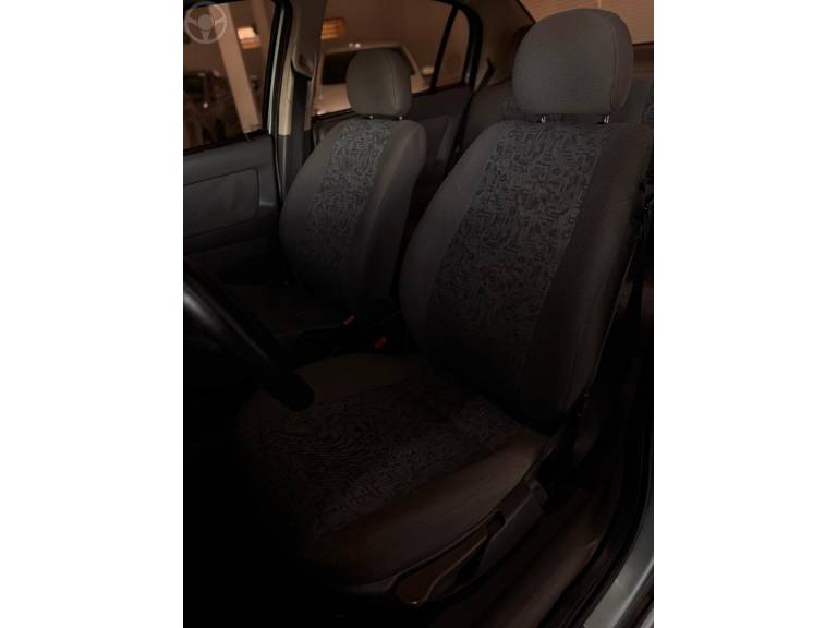 CHEVROLET - ASTRA 2.0 MPFI SEDAN 8V 4P MANUAL - 2002/2003 - CINZA - R$ 26.900,00