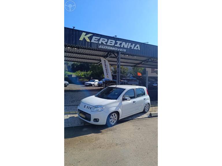 FIAT - UNO 1.0 EVO WAY 8V FLEX 4P MANUAL - 2012/2013 - BRANCA - R$ 36.900,00