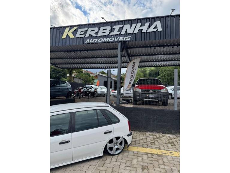 VOLKSWAGEN - GOL 1.0 12V MPI TOTALFLEX 4P MANUAL - 2003/2003 - BRANCA - R$ 26.900,00